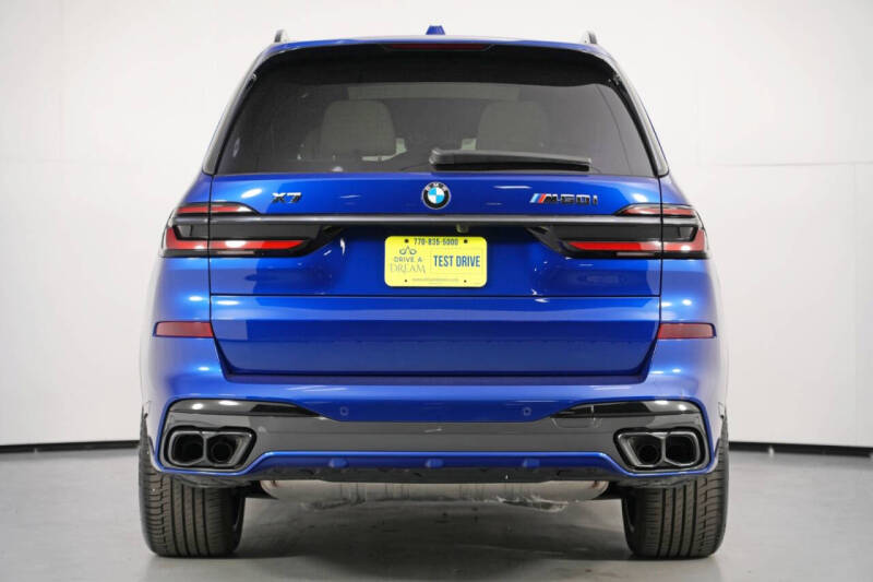 2024 BMW X7 M60i