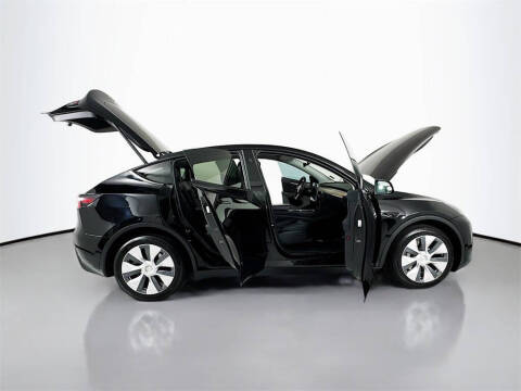 2023 Tesla Model Y Long Range