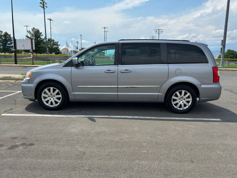 2014 Chrysler Town and Country Touring