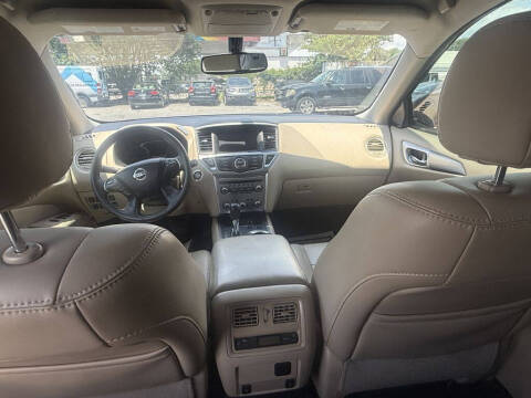 2017 Nissan Pathfinder S