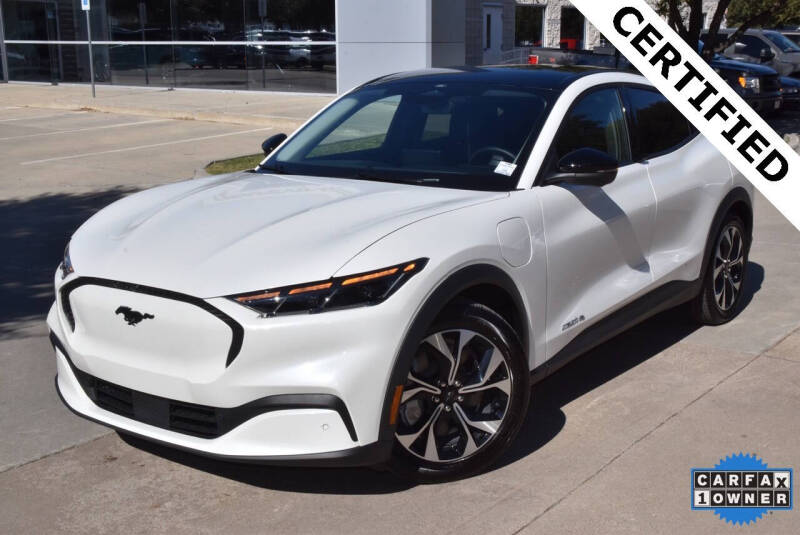 2025 Ford Mustang Mach-E Select