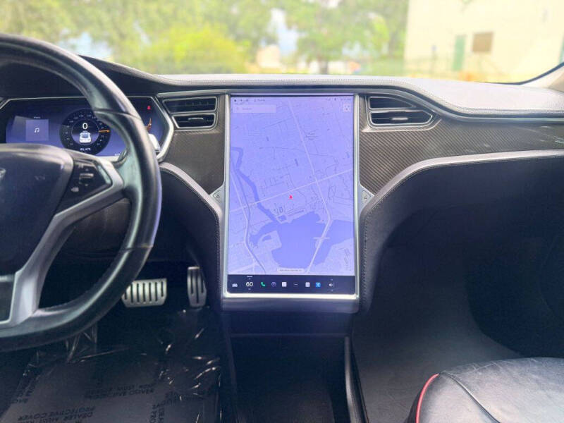 2013 Tesla Model S Performance