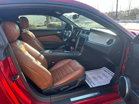 2013 Ford Mustang V6 Premium