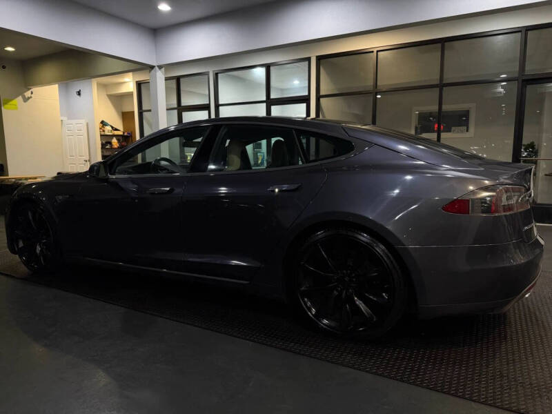 2015 Tesla Model S