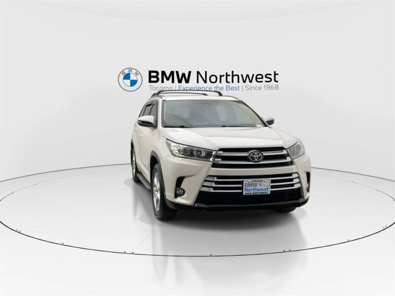 2017 Toyota Highlander