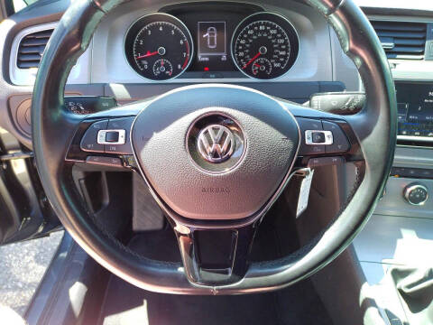 2017 Volkswagen Golf