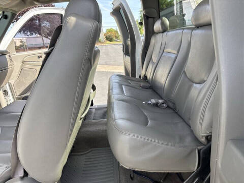 2005 GMC Sierra 2500HD
