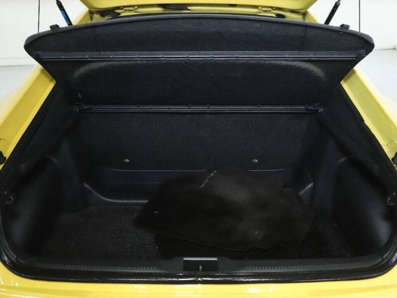 2003 Toyota Celica GT