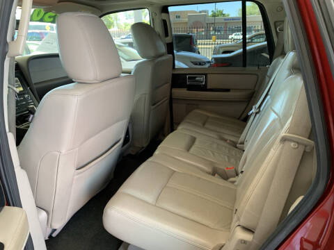 2017 Lincoln Navigator Select
