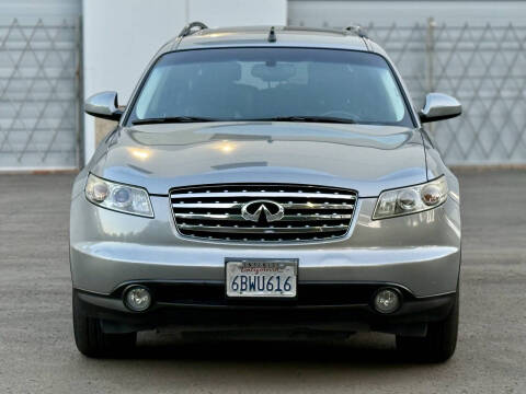 2005 Infiniti FX35