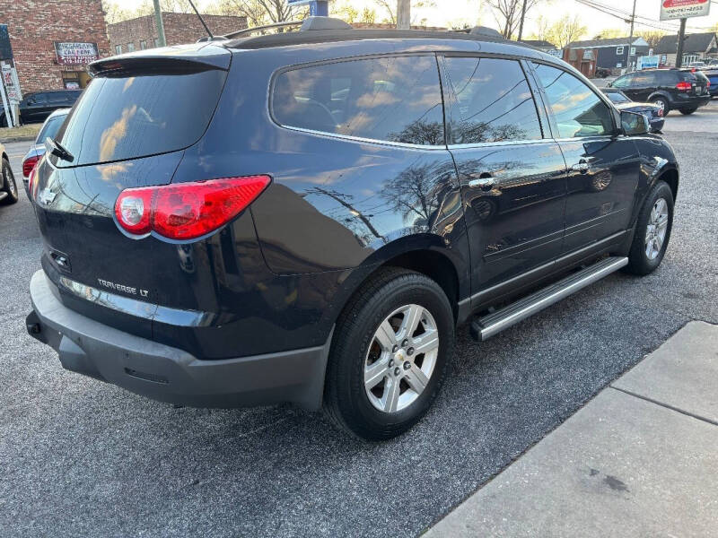 2011 Chevrolet Traverse LT