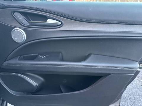 2023 Alfa Romeo Stelvio Ti