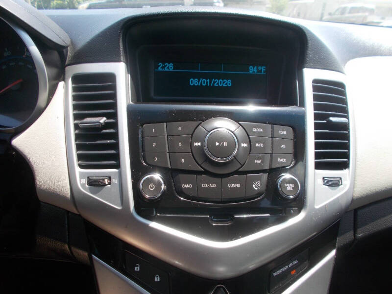 2012 Chevrolet Cruze LS - Photo 15