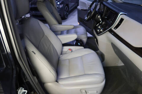 2019 Toyota Sienna XLE 8-Passenger