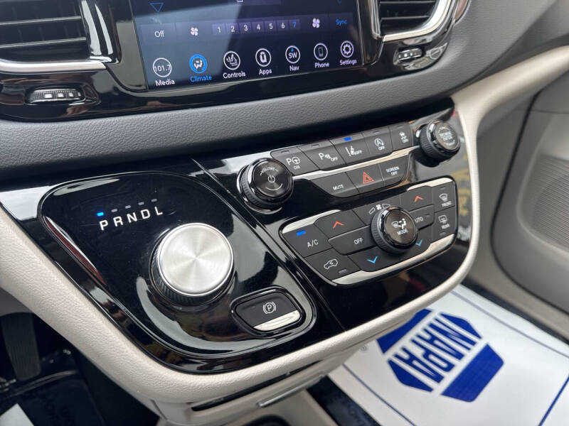 2018 Chrysler Pacifica Touring L Plus