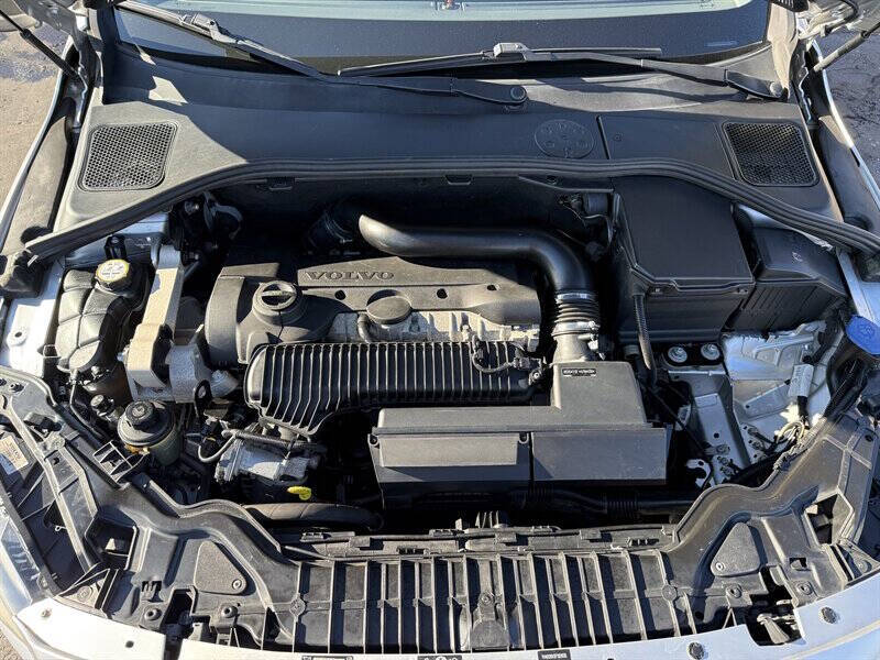 2015 Volvo V60 Cross Country T5