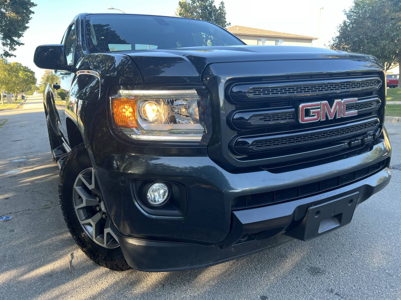 2018 GMC Canyon All Terrain 4x4 4dr Extended Cab 6 ft. LB (Cloth)'s photo