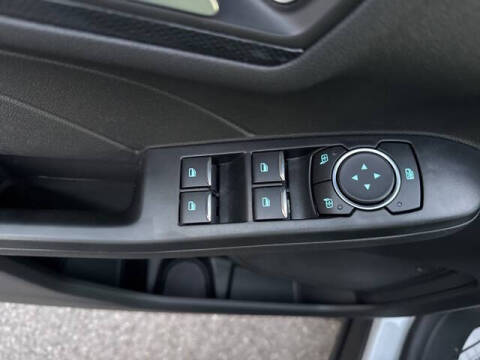 2025 Ford Escape Hybrid ST-Line