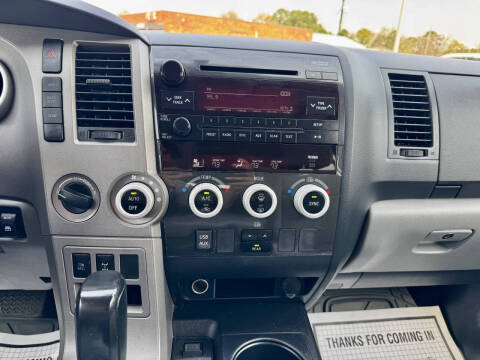2013 Toyota Sequoia SR5
