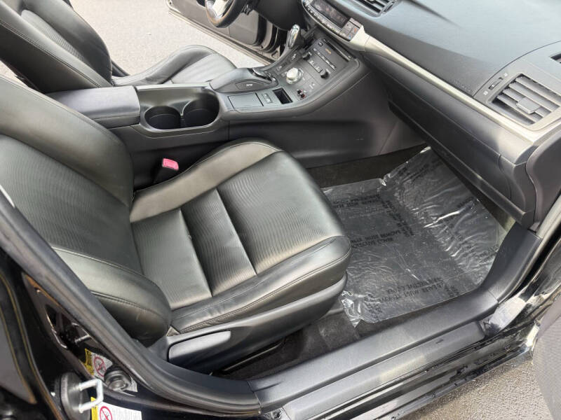 2012 Lexus CT 200h Premium