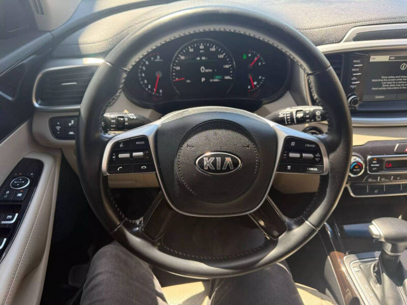 2020 Kia Sorento EX V6