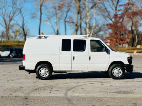 2014 Ford E-Series E-250