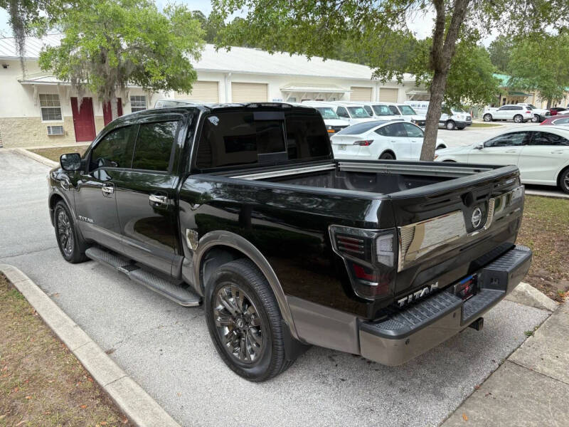 2017 Nissan Titan Platinum Reserve