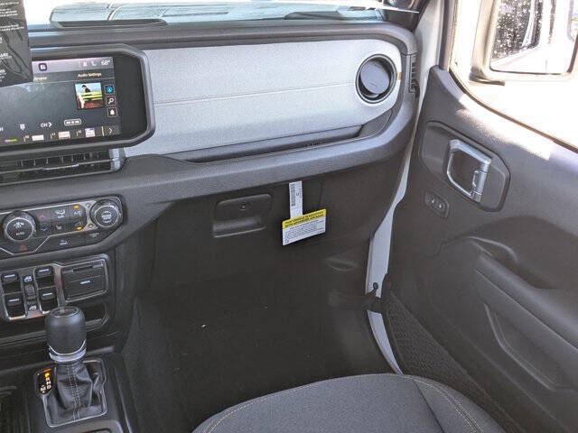 2025 Jeep Gladiator Sport S