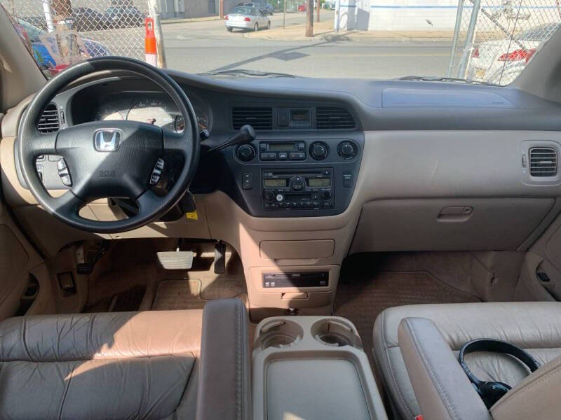 2004 Honda Odyssey EX-L w/DVD