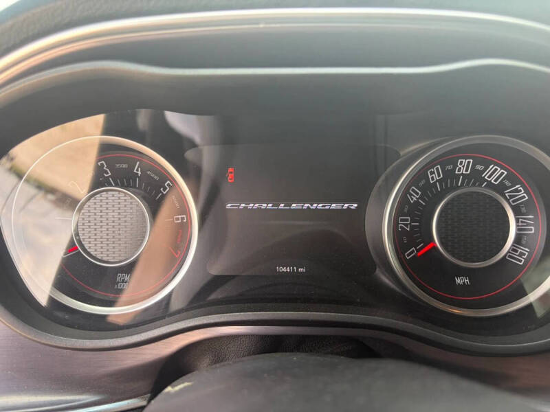2015 Dodge Challenger SXT