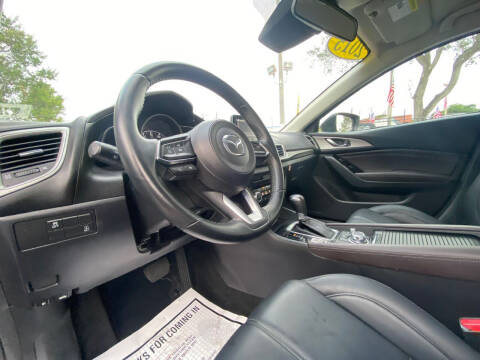 2018 Mazda MAZDA3 Touring