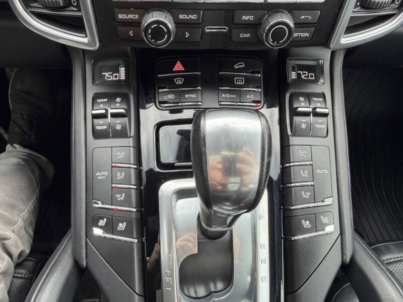 2014 Porsche Cayenne