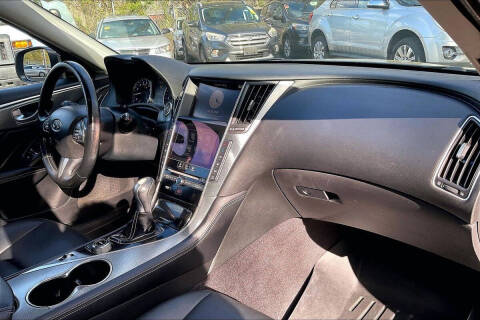 2015 Infiniti Q50