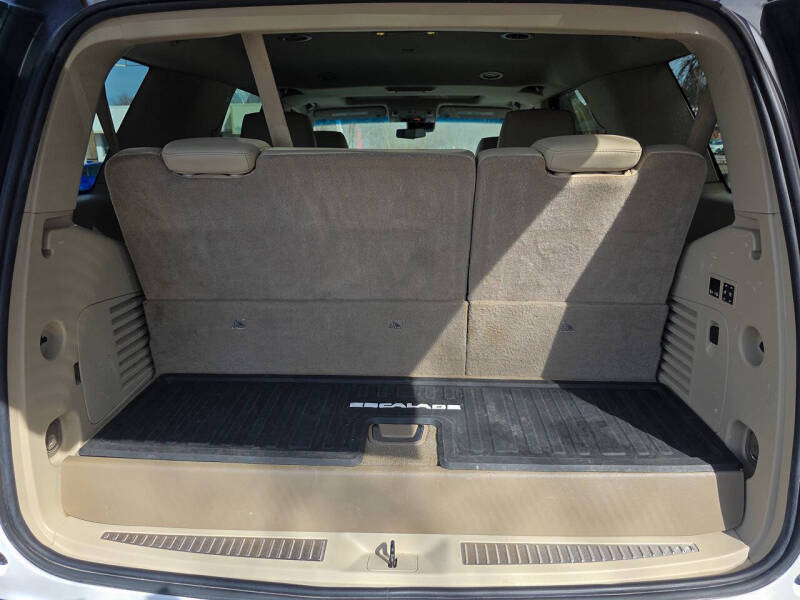 2018 Cadillac Escalade Luxury