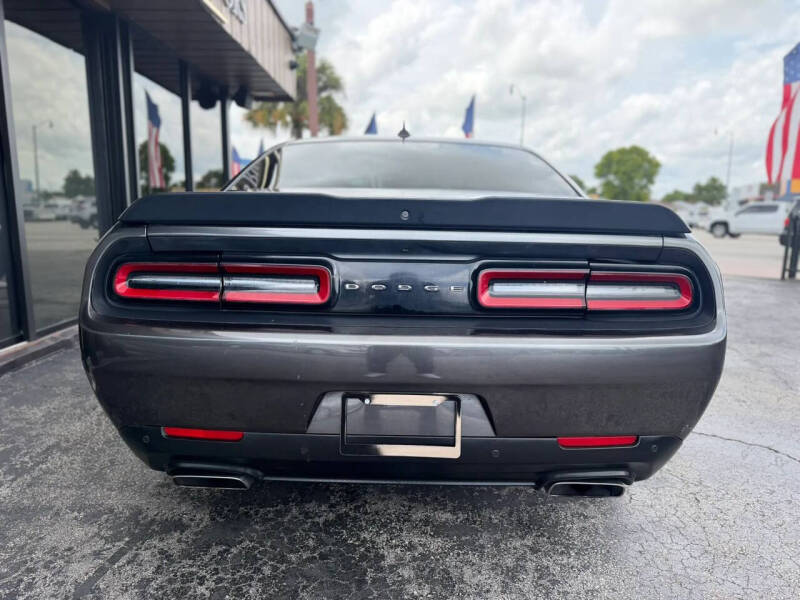 2015 Dodge Challenger