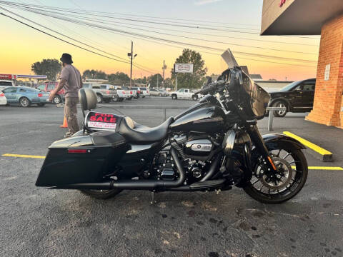 2018 Harley-Davidson Street Glide