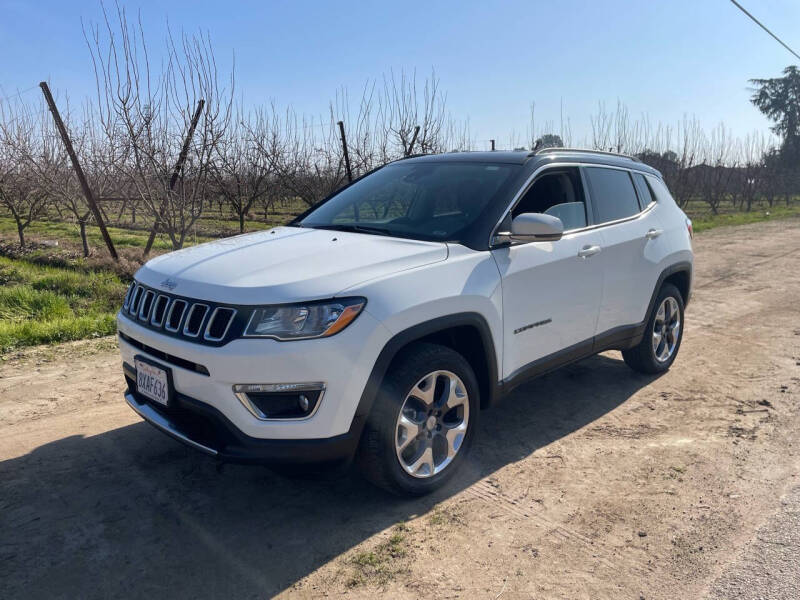 2021 Jeep Compass for sale at PERRYDEAN AERO AUTO SALES in Sanger CA