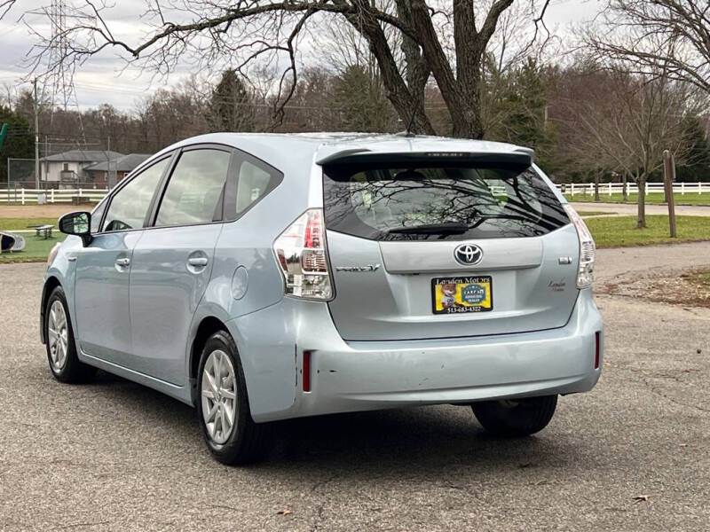2012 Toyota Prius v Two