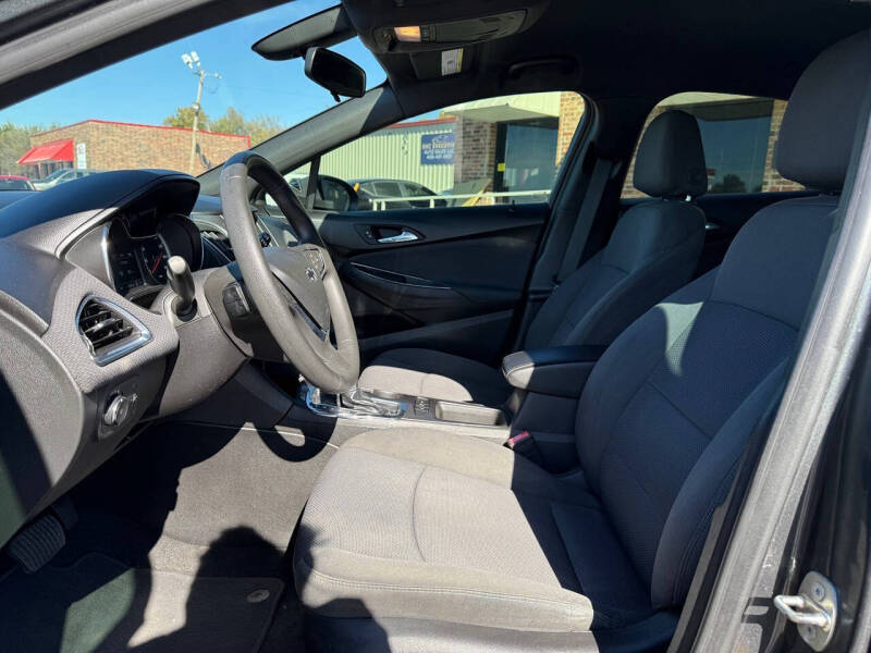 2019 Chevrolet Cruze LT