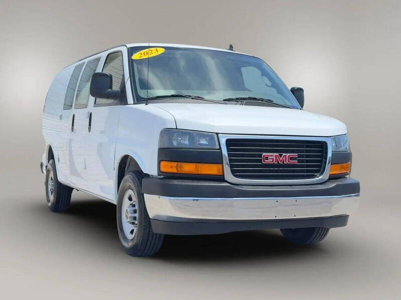 2023 GMC Savana 2500
