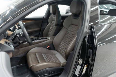 2023 Audi e-tron GT quattro Premium Plus