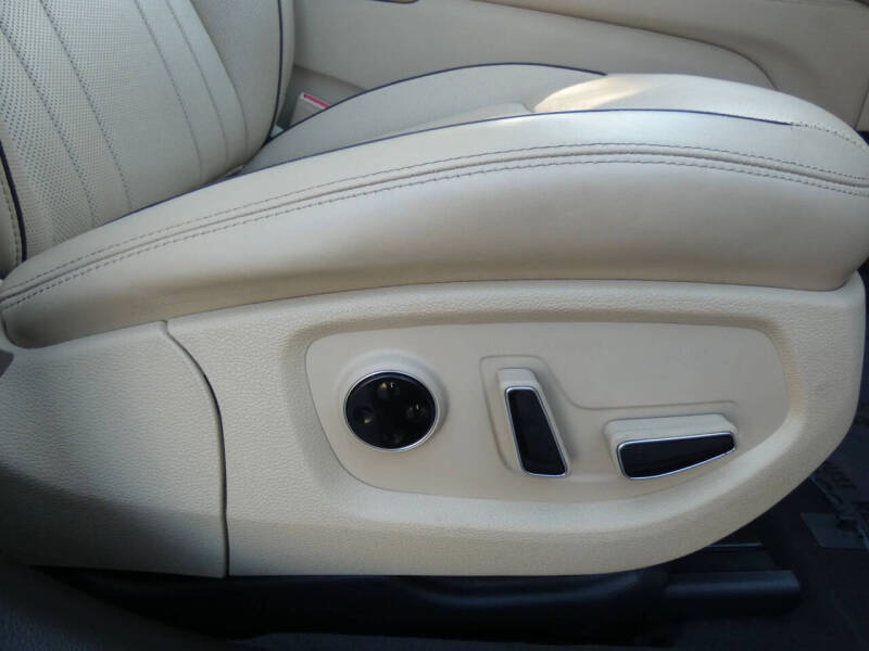 2015 Hyundai Genesis