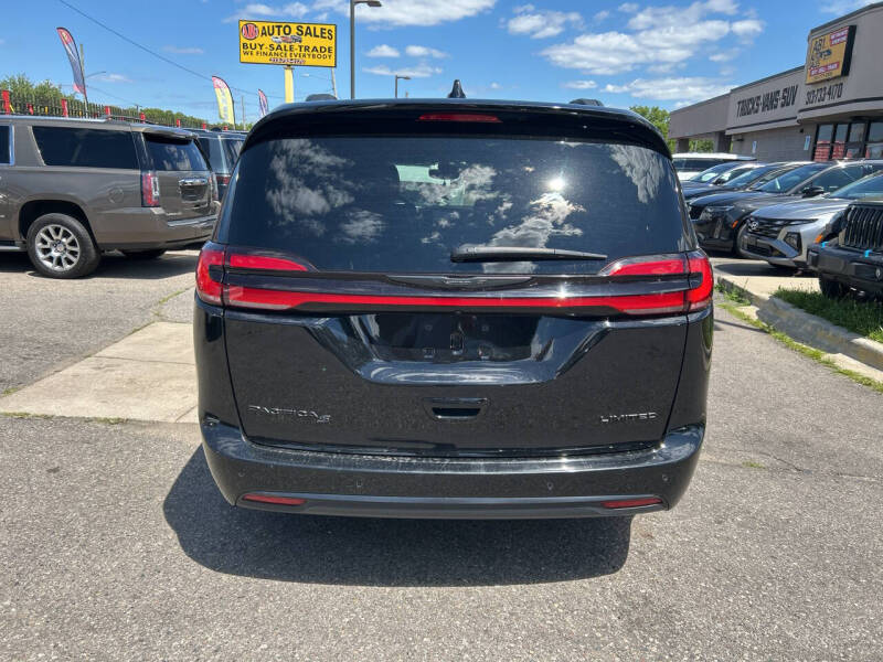 2025 Chrysler Pacifica Limited