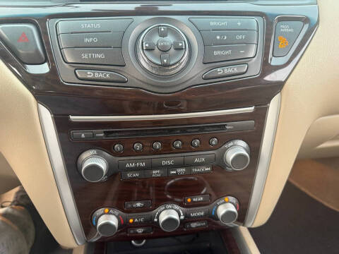 2015 Nissan Pathfinder SL