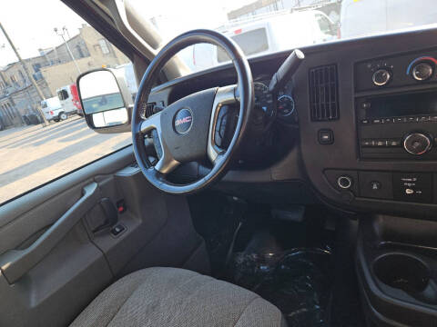 2016 GMC Savana 3500