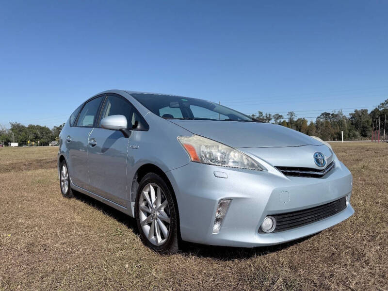 2013 Toyota Prius v Five