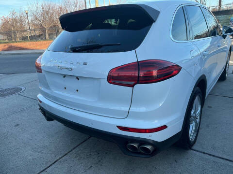 2015 Porsche Cayenne S