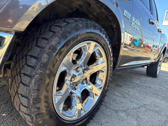 2017 RAM 1500 Laramie