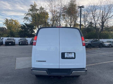 2025 Chevrolet Express 2500