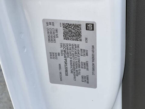 2024 Chevrolet Express 2500